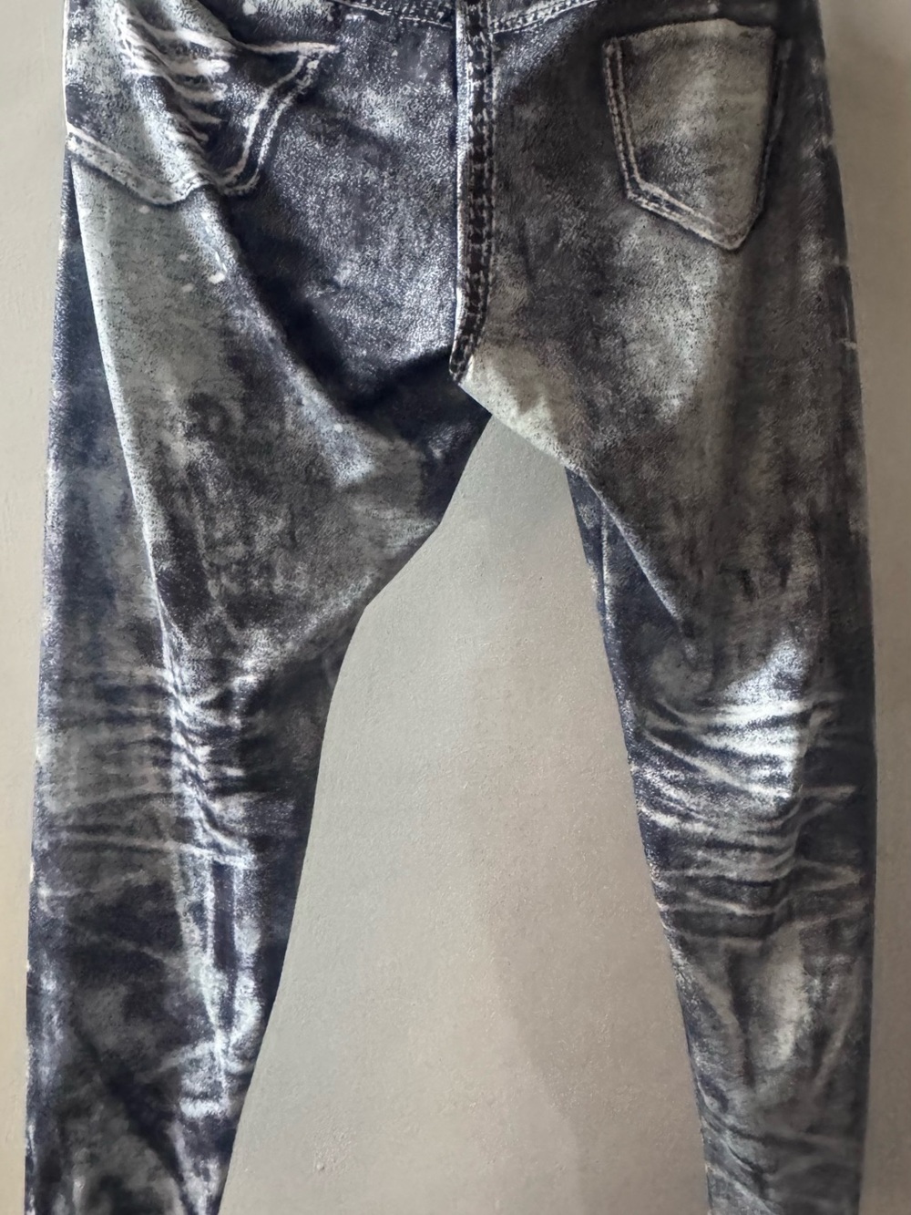 New Distressed Grey / Black Wash Women's Jeggings - Stretch Skinny Fit - Picture 2 of 4